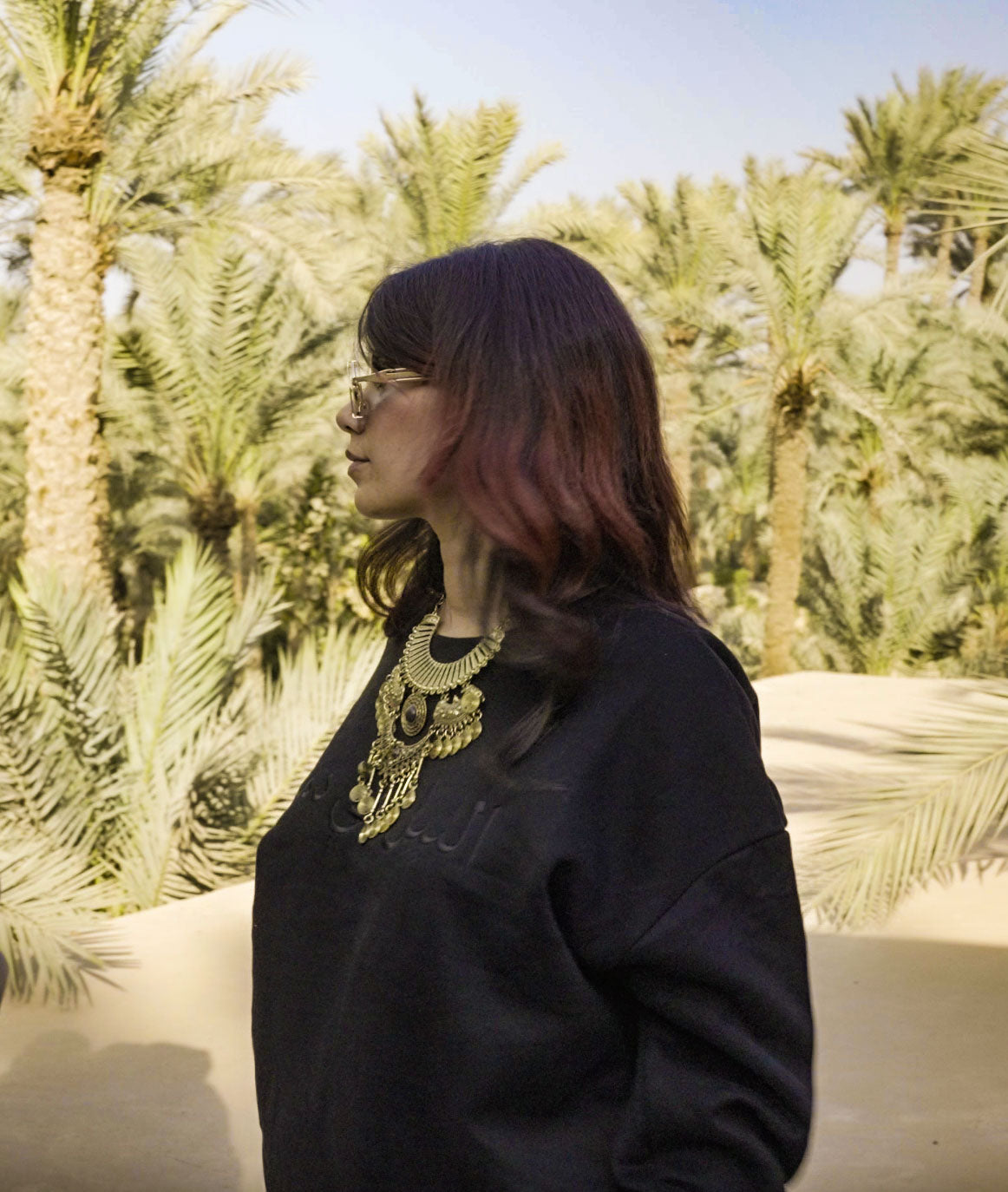 "THE NILE" BLACK CREW NECK